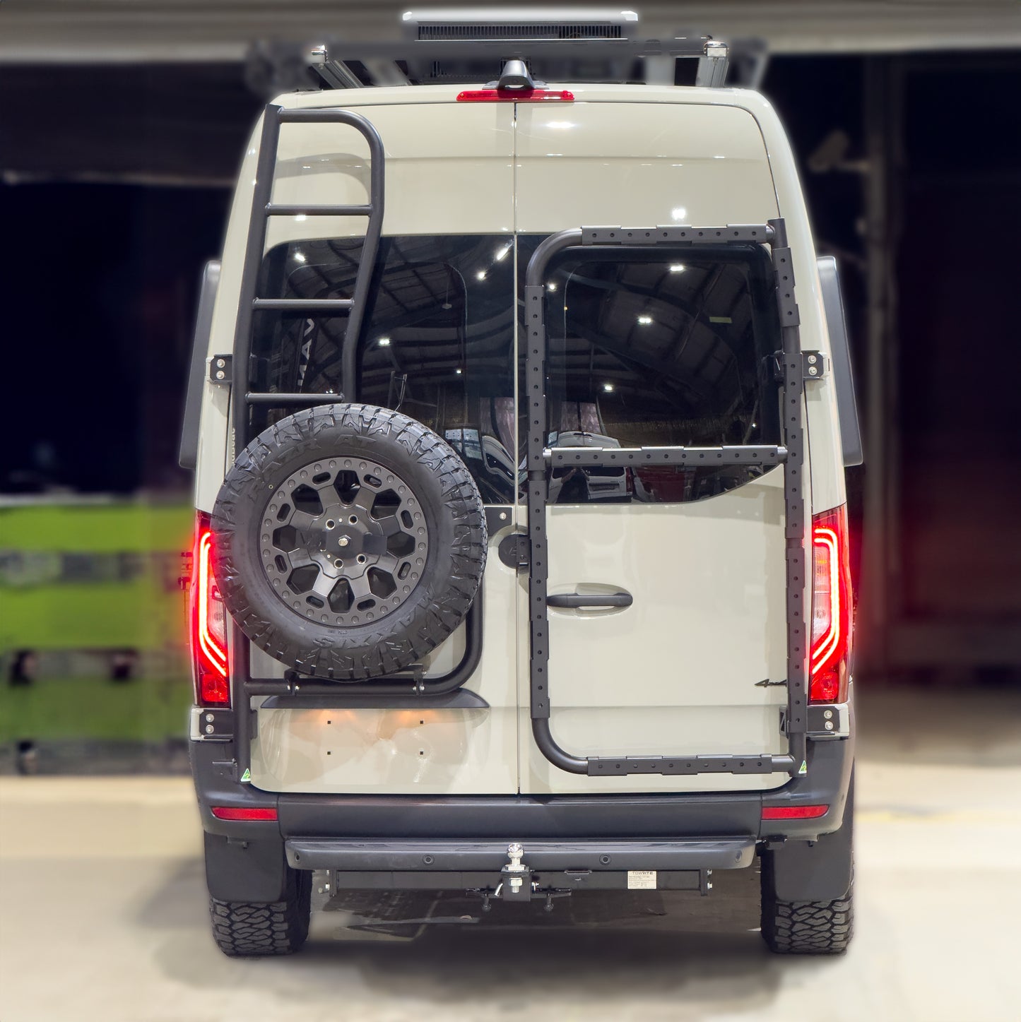 Utility Cargo Carrier Mercedes Sprinter - 907 - VS30 (2019-present)